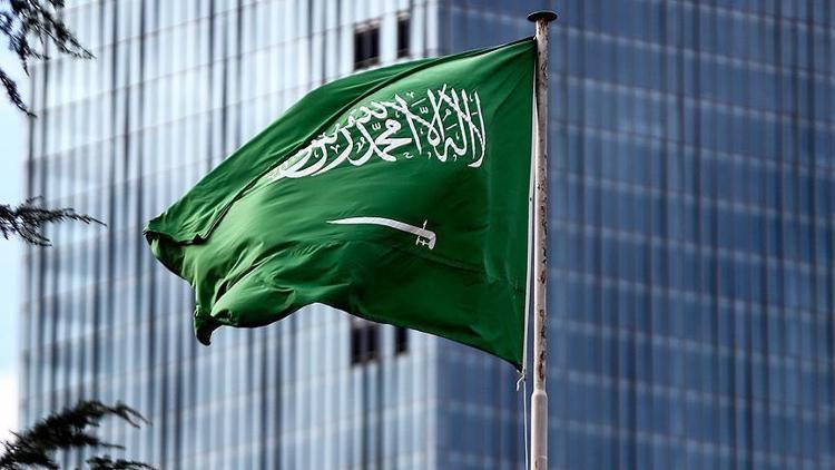 Suudi Arabistanda yolsuzlukla suçlanan bazı sanıklara hapis ve para cezası verildi