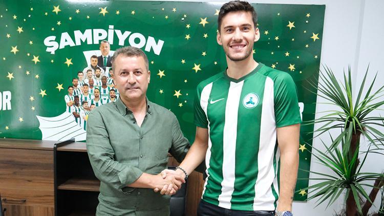 Umut Nayir Giresunsporla sözleşme imzaladı