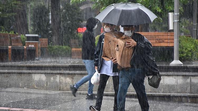 Son dakika: Meteorolojiden Doğu Karadenize sağanak yağış uyarısı