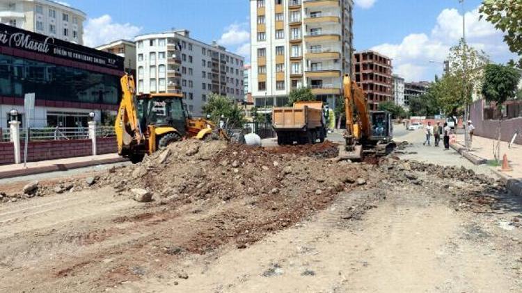 Siirt’te altyapı çalışmaları devam ediyor