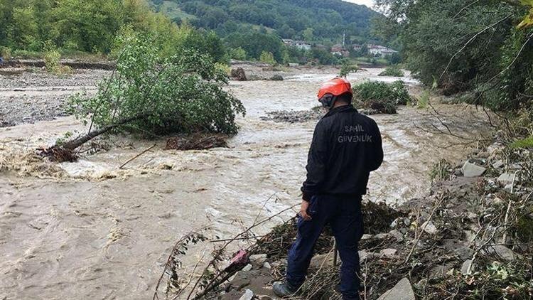 Dünyadan sel nedeniyle hayatını kaybedenler vatandaşlarımız için taziye ve dayanışma mesajları