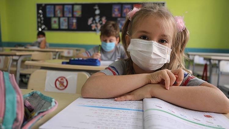 MEBden önemli talimat Her okulda maske kutusu olacak