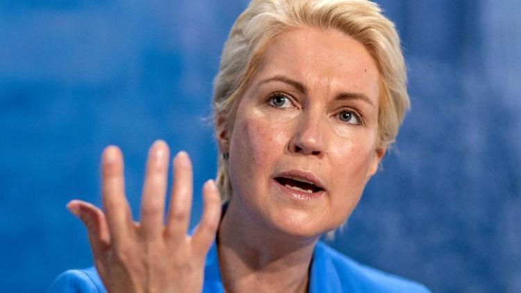 Schwesig, çocuklarına aşı için tavsiye kararını bekleyecek