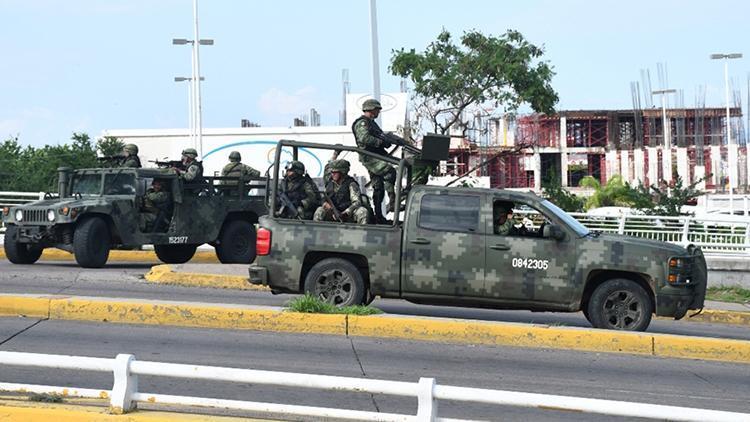 Meksikada çeteler çatıştı: 16 ölü