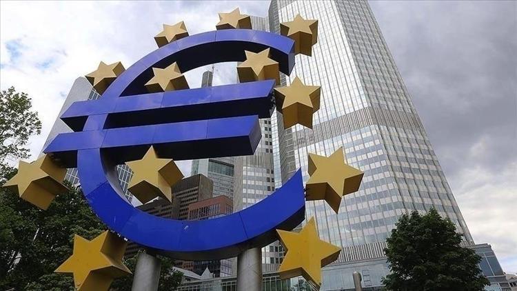 Euro Bölgesi ikinci çeyrekte yüzde 2 büyüdü