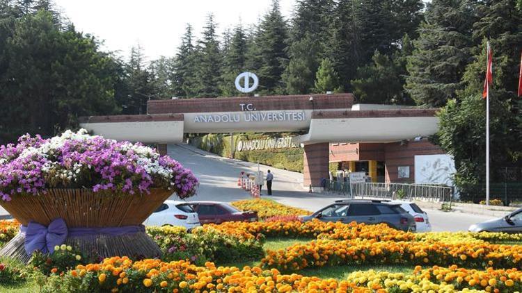 Anadolu Üniversitesi’nden hibrit eğitim açıklaması