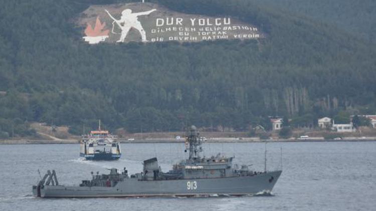 Rus askeri gemisi Çanakkale Boğazından geçiş yaptı