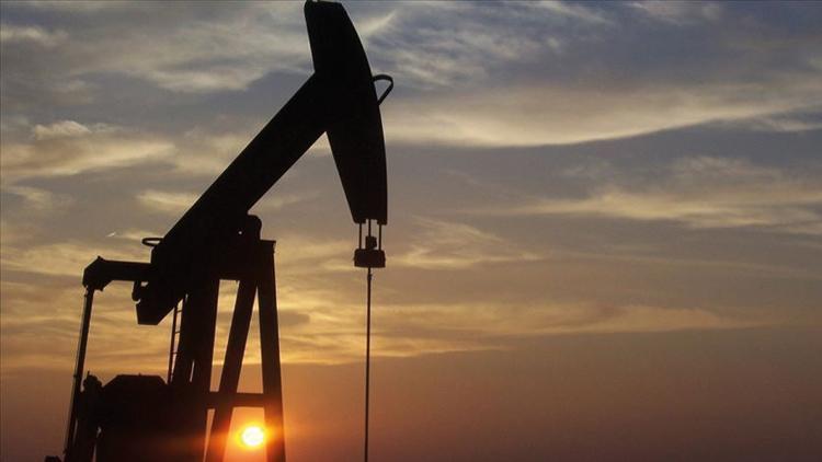 Libyanın petrol gelirleri temmuz ayında da 2 milyar doları aştı