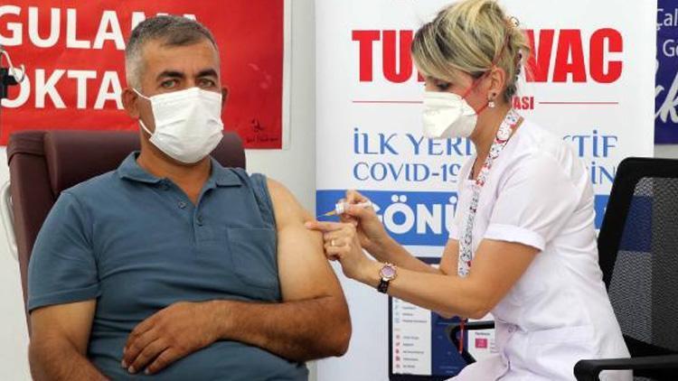 Turkovacın Faz 3 aşamasında ilk dozu, aşının üretildiği ERÜde de uygulanıyor