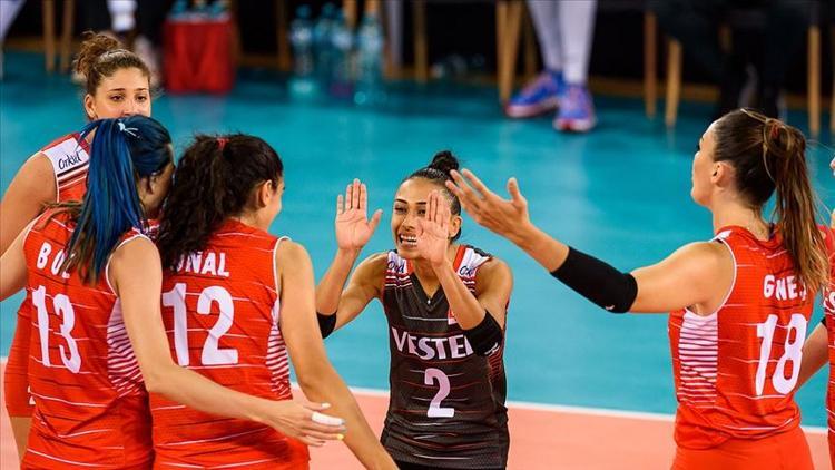 Türkiye Çekya voleybol maçı ne zaman Filenin Sultanlarının maçı için nefesler tutuldu