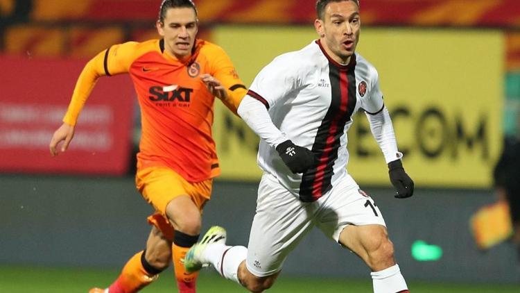 Son Dakika: Bir golcü transferi daha Mevlüt Erdinç ile anlaşma sağlandı