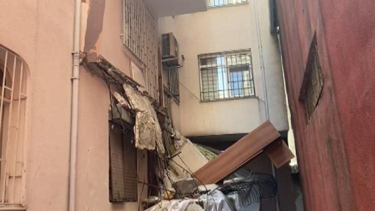 Güngörende balkon çöktü 5 katlı bina mühürlenerek boşaltıldı