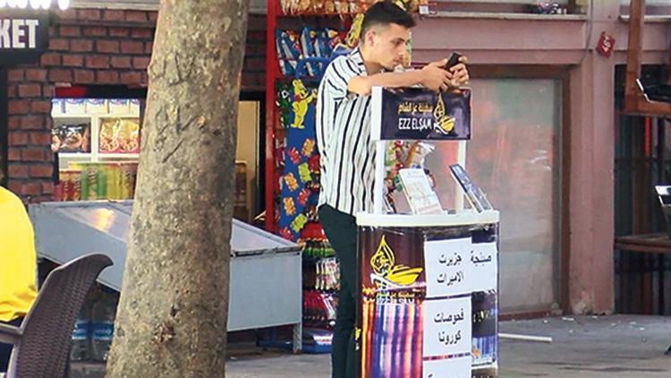 İstanbul’un göbeğinde ‘kaçak tur’ stantları