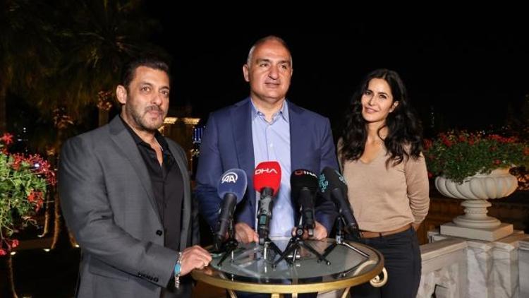 Bollywood yıldızları film çekimi için Türkiyede