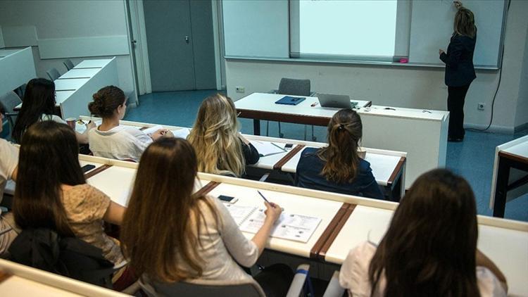 Üniversitelerde örgün eğitim nasıl olacak YÖKten 2 ayrı yüz yüze eğitim rehberi