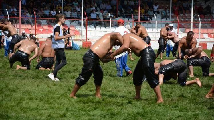 Elmalı yağlı güreşleri hangi kanalda saat kaçta