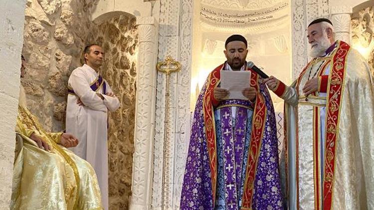 Midyatta Süryani cemaatinden 30 yıl sonra papaz töreni