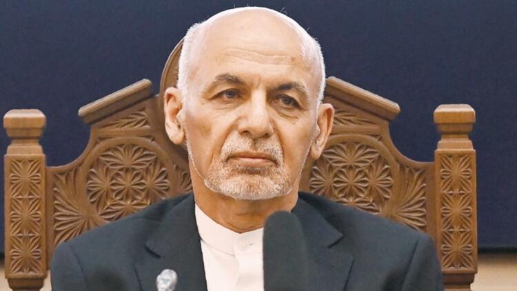 Afganistan Cumhurbaşkanı Eşref Gani, ülkeden kaçışıyla ilgili açıklama yaptı