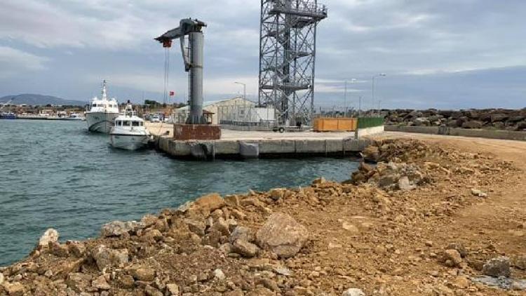 Enez Deniz Gümrük Kapısı rıhtım inşaatı sürüyor