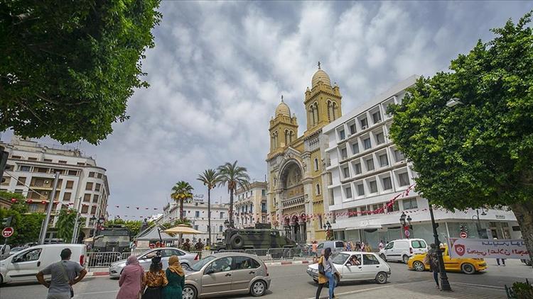 Tunus başkanlık sistemine hazırlanıyor