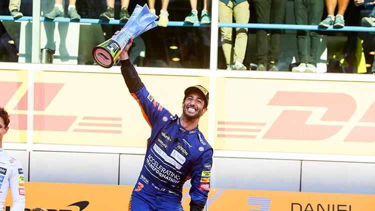 F1 İtalya Grand Prixsinde zafer Ricciardonun