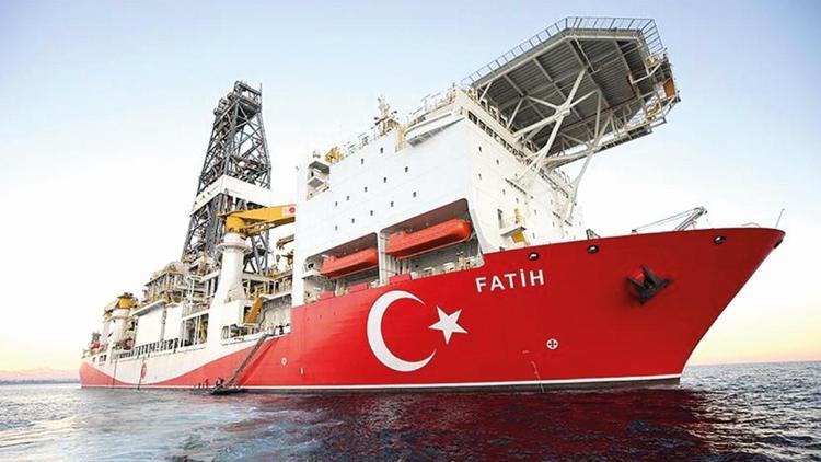 Fatih gemisi Karadeniz’de yeni sondaja başladı
