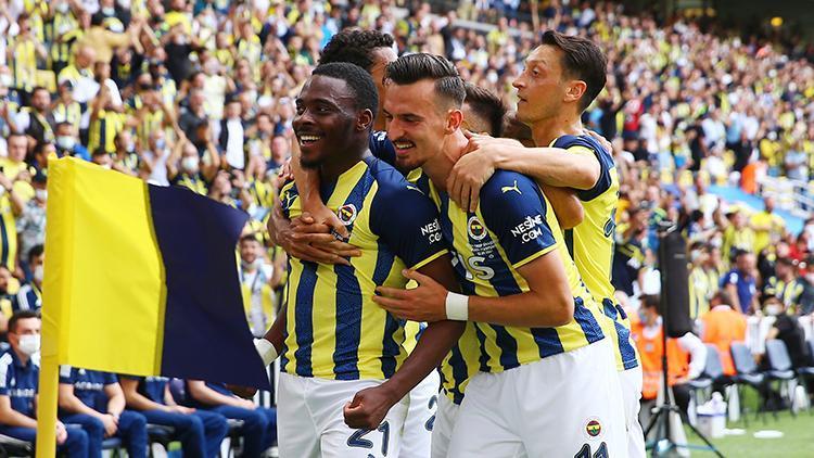 Fenerbahçenin yeni transferlerinde ışık var, gol yok