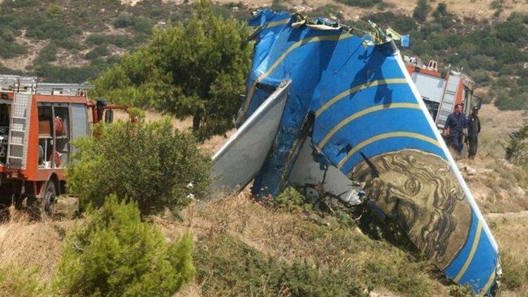 Yunanistanda uçak kazasında iki kişi hayatını kaybetti