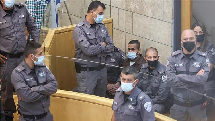Hapisten kaçan 2 Filistinlinin gözaltı süresi uzatıldı