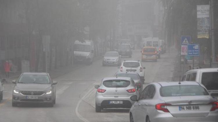 Boluda yoğun sis Trafikte yoğunluk oluştu