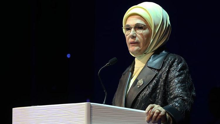 Emine Erdoğandan kadınlara sürdürülebilir dünya inşa edelim çağrısı