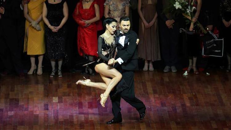 Macaristanın Pecs şehrindeki 92 yıllık tango yasağı sona erdi