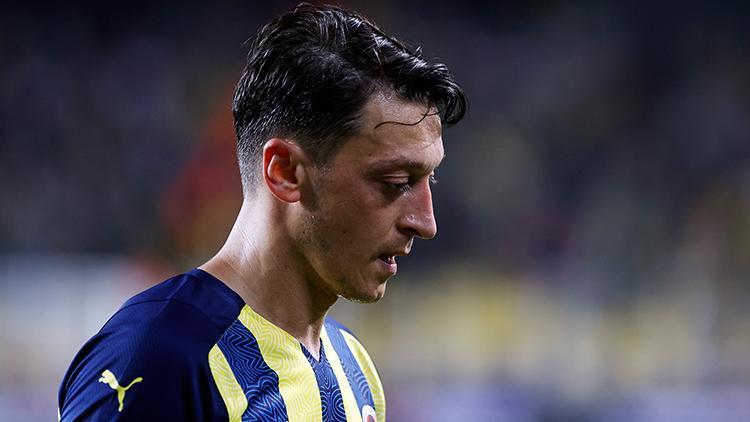 Son Dakika: Mesut Özil Fenerbahçede özüne döndü En çok koşan ve...