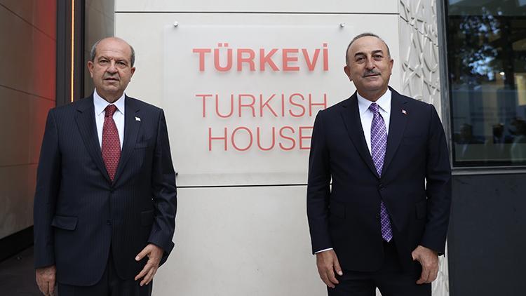 Bakan Çavuşoğlu Türkevinden dünyaya duyurdu: Kıbrısı sonuna kadar savunmaya devam edeceğiz