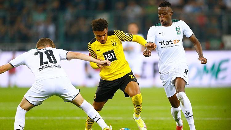 Borussia Dortmund deplasmanda Borussia Mönchengladbacha tek golle yenildi