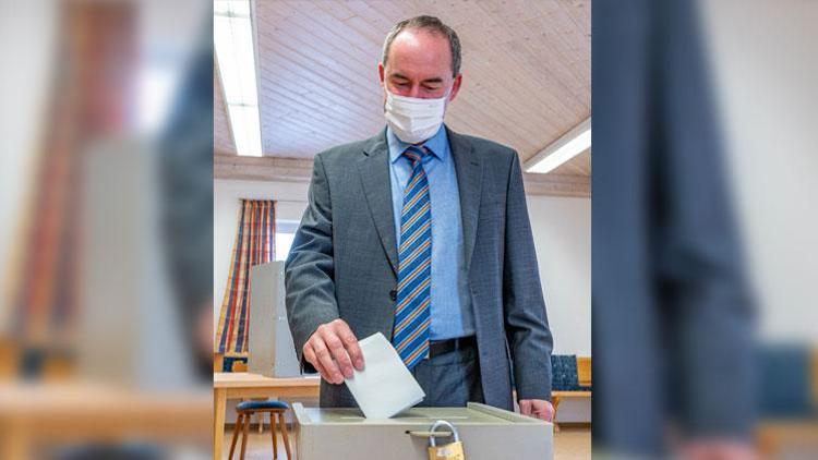18.00’den önce seçim anket sonuçlarını paylaştı: 50 bin euro ceza bekliyor