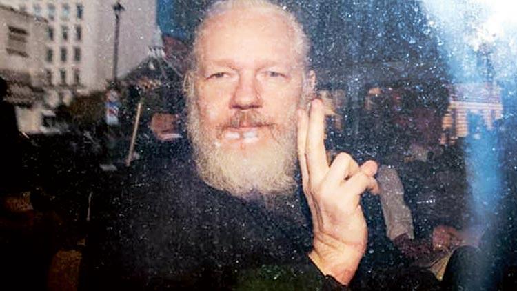 ‘Trump ekibi Assange’ı öldürmeyi tartıştı’