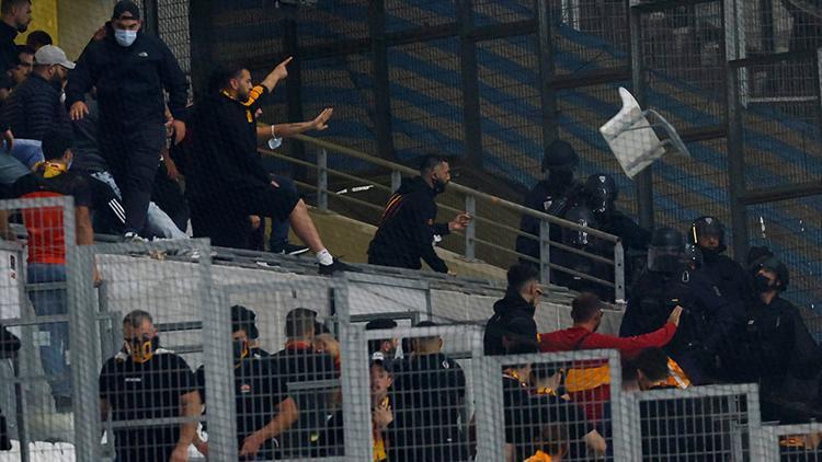 Son Dakika: Marsilya-Galatasaray maçı öncesi arbede Fransızlar Yunanistan bayrağı açtı ve...