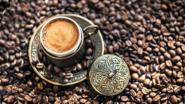 Bol köpüklü bir Türk kahvesi gibisi var mı