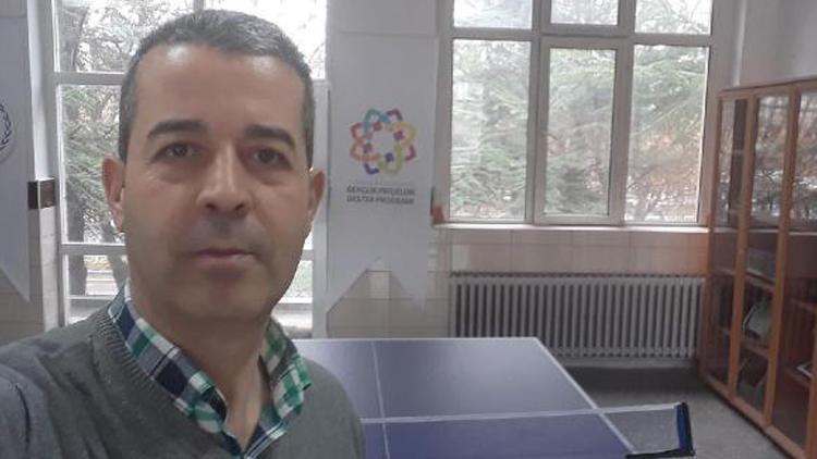 Aşı yaptırmayan Hasan Ali öğretmen, koronavirüsten hayatını kaybetti