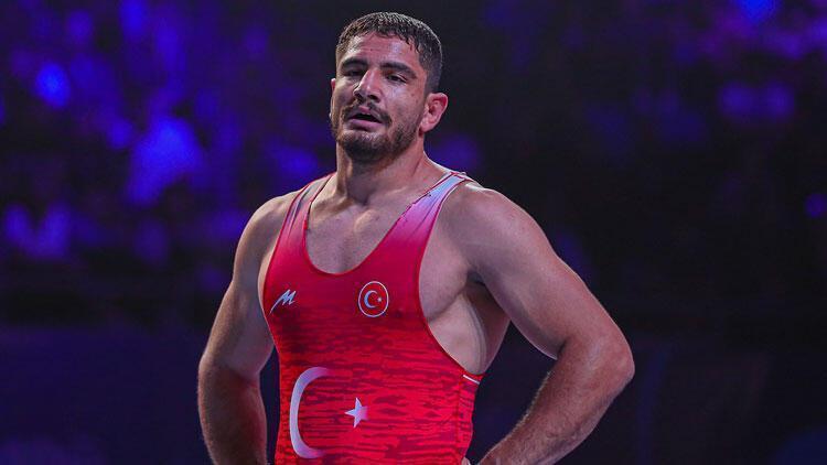 Taha Akgül, 125 kiloda bronz madalya maçına çıkacak