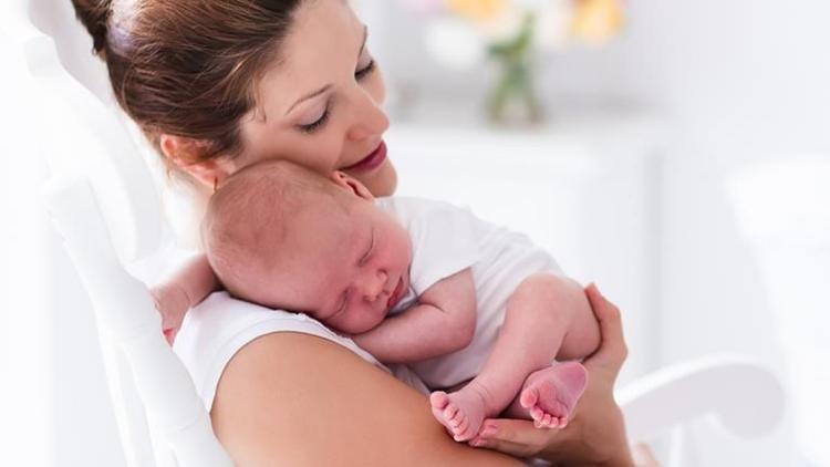 Bebeklerde hırıltı neden olur? Hırıltısı olan bebeğe ne yapılır, hırıltıya ne iyi gelir?