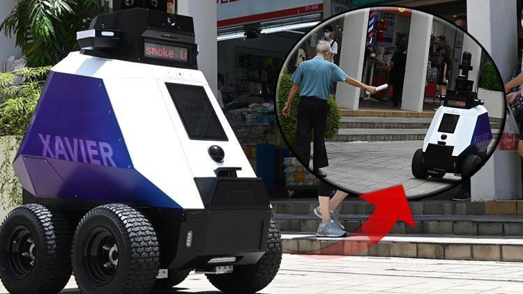 Singapurda halkı tedirgin eden devriye robotları