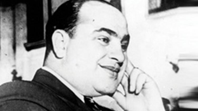 Al Capone kimdir, kaç yaşında öldü Ünlü mafya babası Al Caponeun eşyaları açık artırmaya çıktı