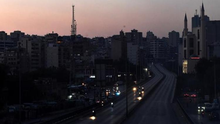 Elektrikleri tamamen bitti, Lübnan karanlığa gömüldü