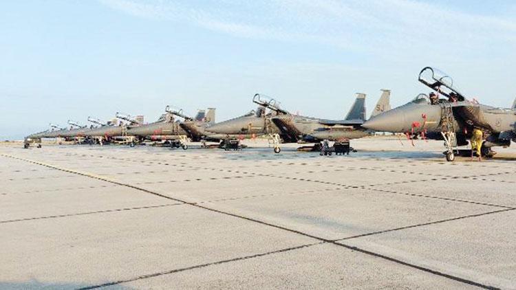 ABD’den Yunanistan’a 15 adet F-15 geldi