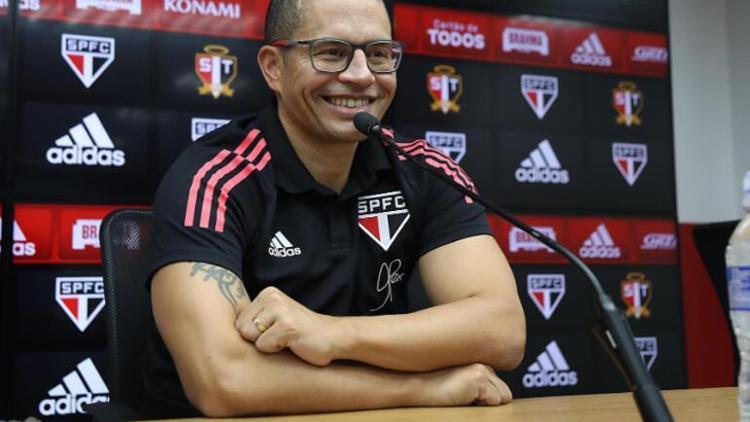 Son Dakika: Sao Pauloda Rogerio Ceni dönemi başladı Alex de Souza derken...