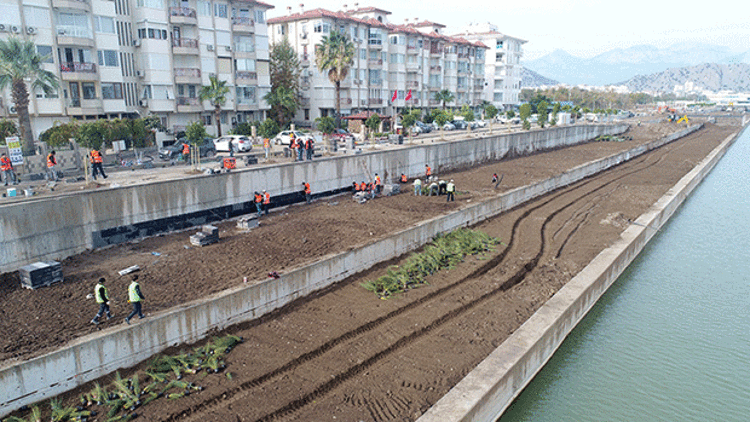 BOĞAÇAYI’NI TUZ ERİTİYOR