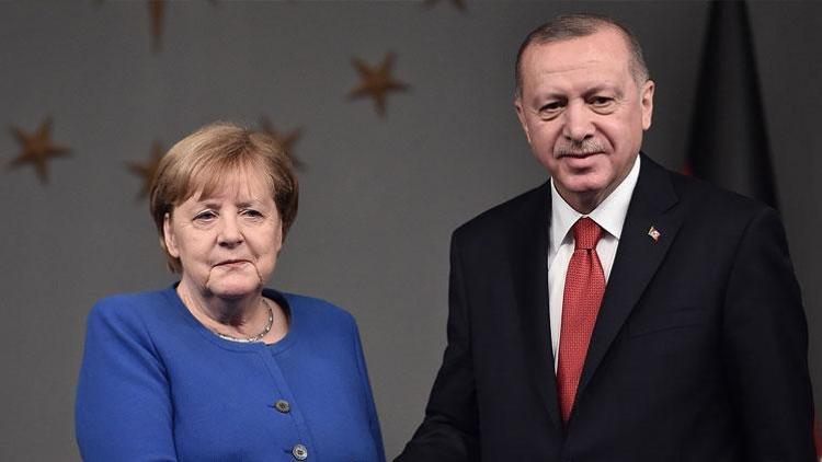 Almanya Başbakanı Merkel yarın Türkiye’ye gidiyor