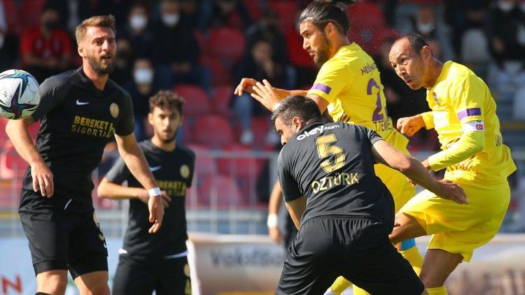 4 gollü maçta lider Ümraniye, Eyüpspora takıldı Umut Bulut yine attı...